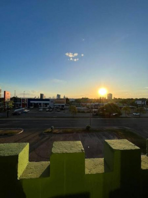 Apartamento completo ao lado praça dos girassóis